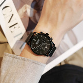 Vīriešu pulkstenis ar krāsainiem rādītājiem - apaļa forma