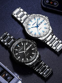 Mūsdienīgs pulkstenis ar tērauda siksniņu