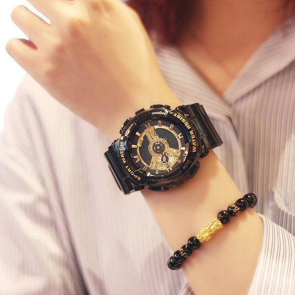 Vīriešu krāsains pulkstenis ar silikona siksniņu