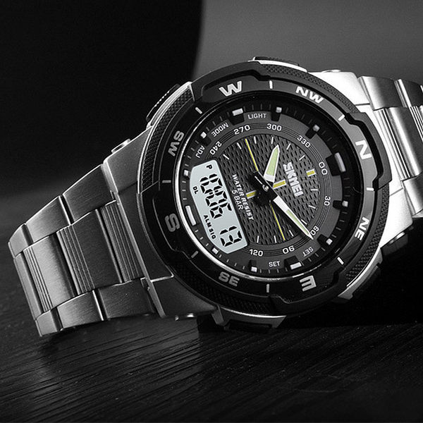 Vízálló férfi karóra acél szíjjal