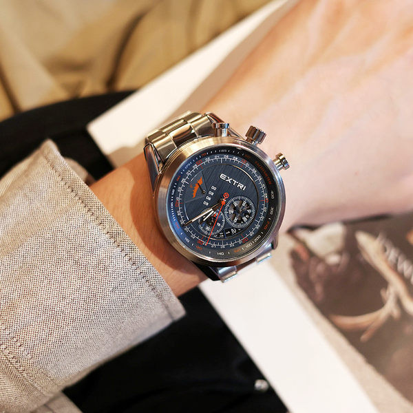 Roostevabast terasest rihmaga meeste käekell