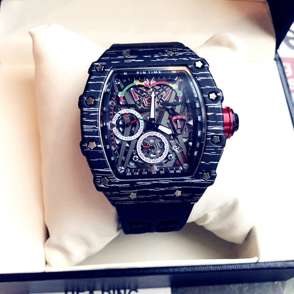 Vyriškas laikrodis su silikonine apyranke