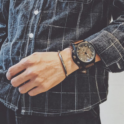 Καθημερινό ρολόι με δερμάτινο λουράκι για άντρες