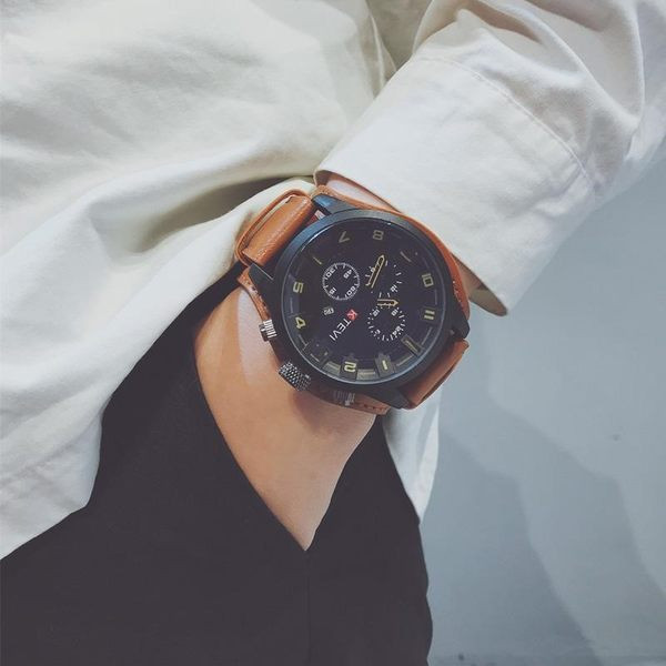 Καθημερινό ρολόι με δερμάτινο λουράκι για άντρες
