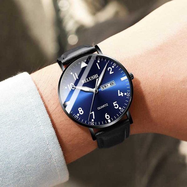 Napi férfi karóra fluoreszkáló mutatókkal