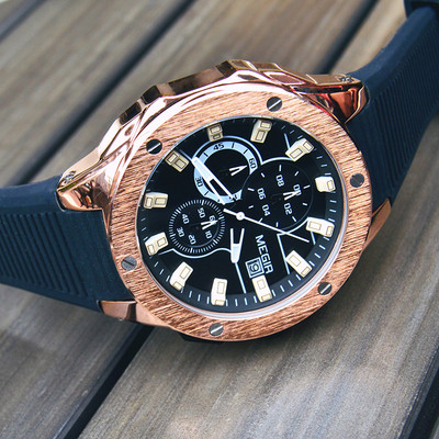 Veekindel meeste käekell kummist rihmaga