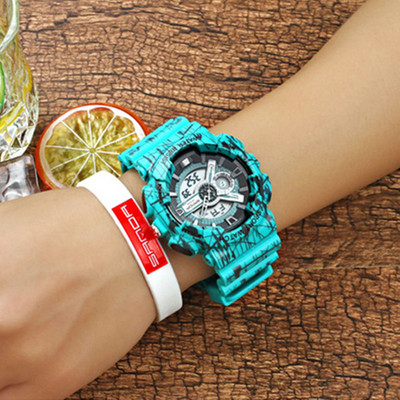 Férfi karóra kettős kijelzővel - két modell