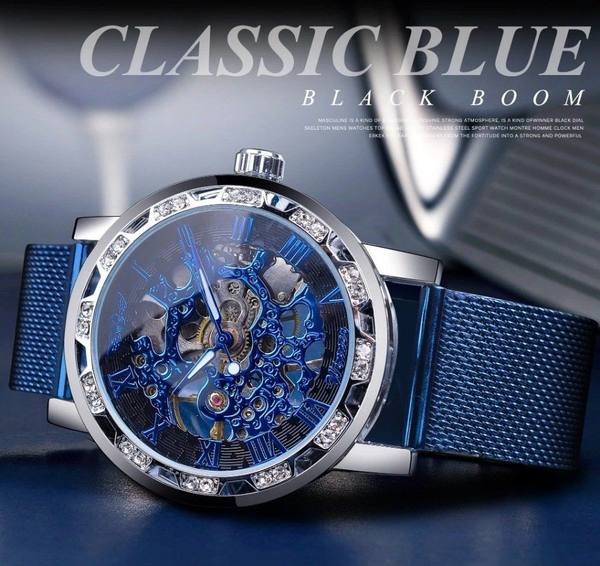 Jauns pulksteņa modelis apaļā formā un tērauda siksniņā