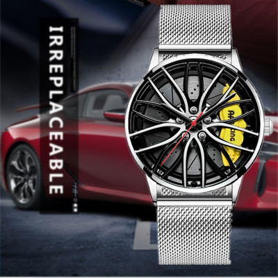 Nem szabványos kialakítású férfi napi karóra