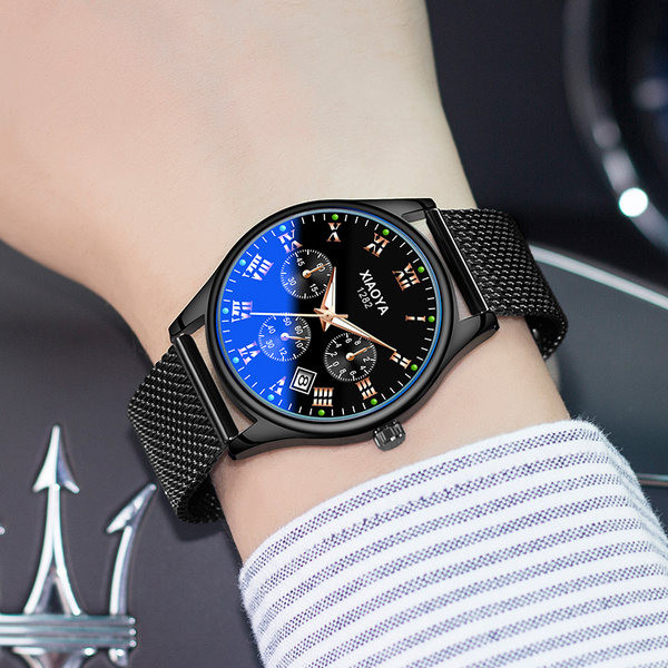 Modern vízálló óra világító mutatókkal