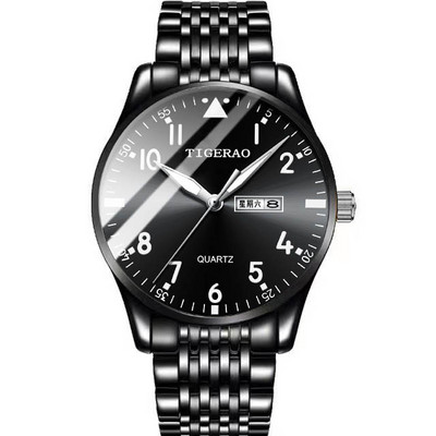 Férfi karóra fluoreszkáló mutatókkal