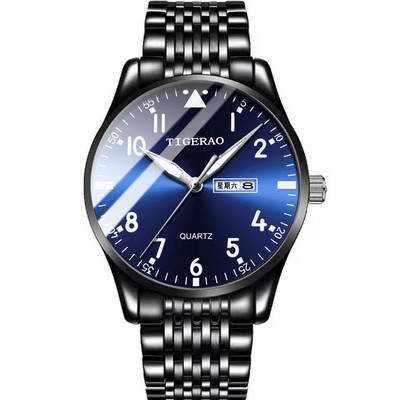 Férfi karóra fluoreszkáló mutatókkal