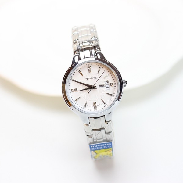 Modern karóra acél szíjjal, férfiaknak és nőknek