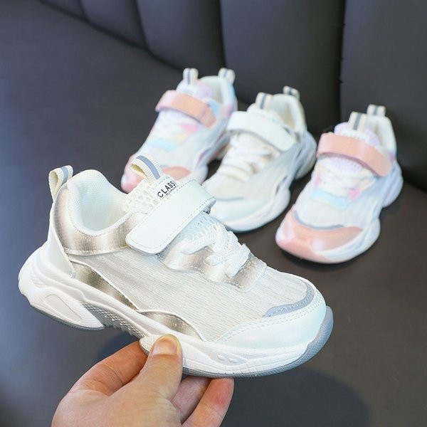 Uus mudel kleebiste ja lipsudega tossud tüdrukutele ja poistele