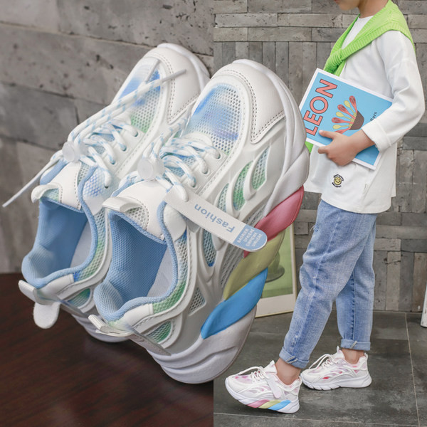 Μοντέρνα αθλητικά παπούτσια για κορίτσι με χρωματιστό πάτο