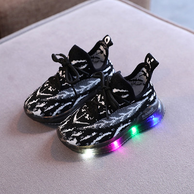 Gyermek tornacipő textil-világító anyagból