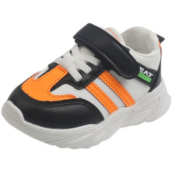 Kleebisega laste sporttossud - poistele ja tüdrukutele