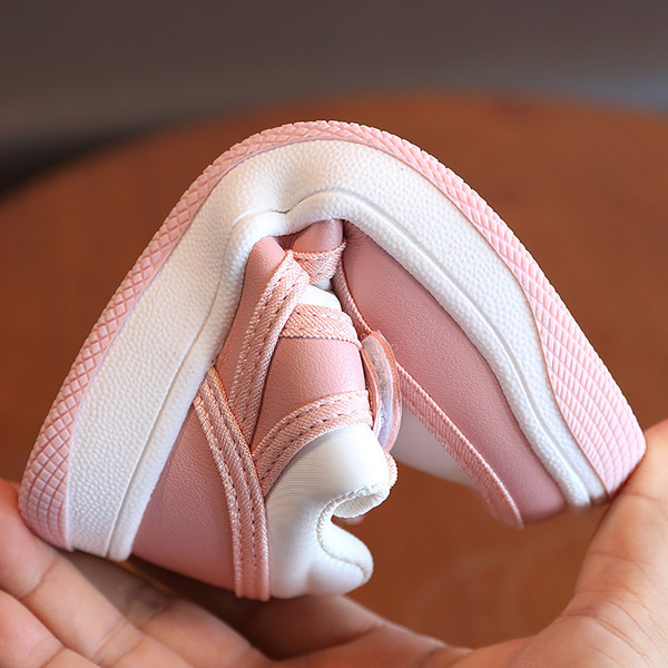 Vabaaja tossud tüdrukutele ja poistele