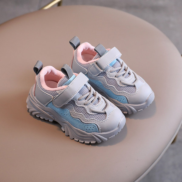 Kleebise ja pehme tallaga laste tossud