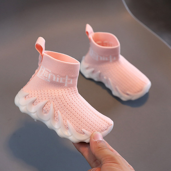 Tekstiilist valmistatud laste tossud - tüdrukutele ja poistele