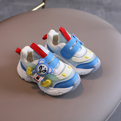 Ежедневни детски маратонки с 3D елемент