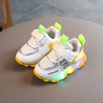 Детски маратонки за момичета със светеща подметка