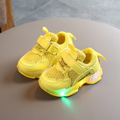 Jauns gaišo kedu modelis meitenēm