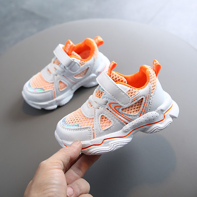 Jauns gaišo kedu modelis meitenēm