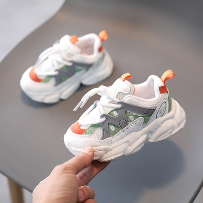 Moodsad paeltega laste tossud poistele