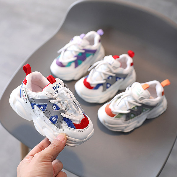 Moodsad paeltega laste tossud poistele