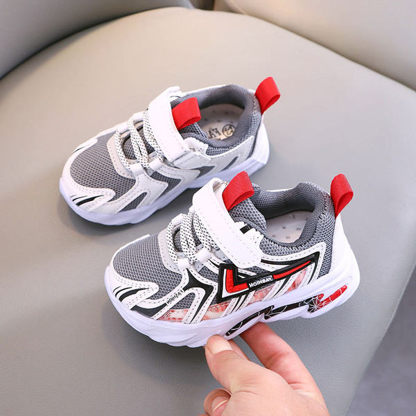 Нов модел мъжки маратонки с мрежи за момчета