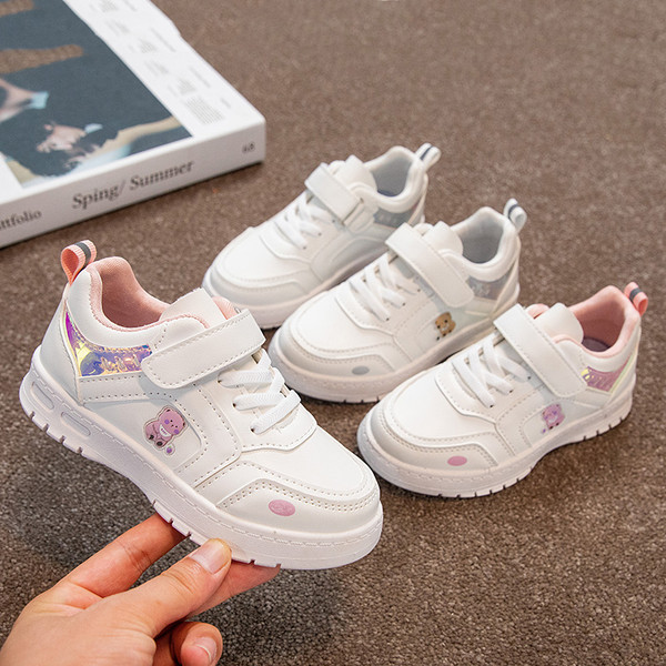 Mūsdienīgas bērnu kedas ar aplikāciju meitenēm