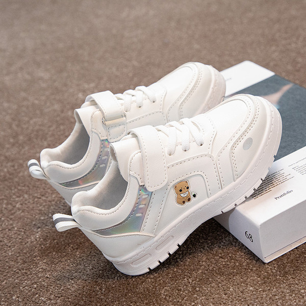 Mūsdienīgas bērnu kedas ar aplikāciju meitenēm