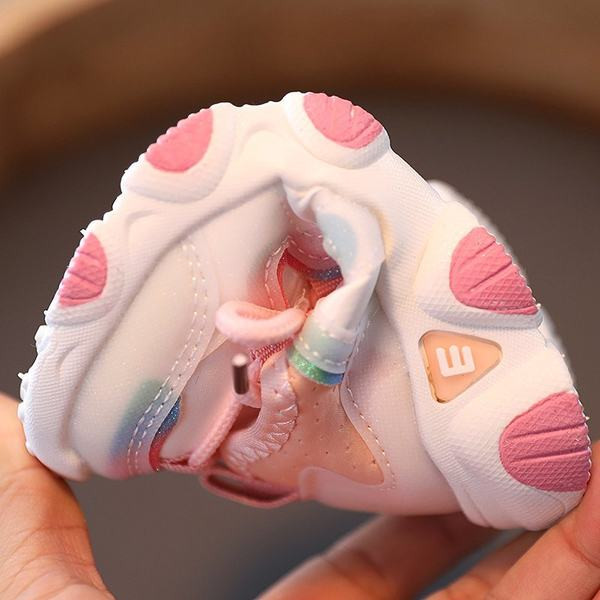 Bērnu kedas ar raupju zoli un šņorēm meitenēm