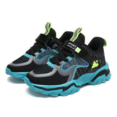 Zēniem piemērotas bērnu kedas ar mežģīnēm un uzlīmi