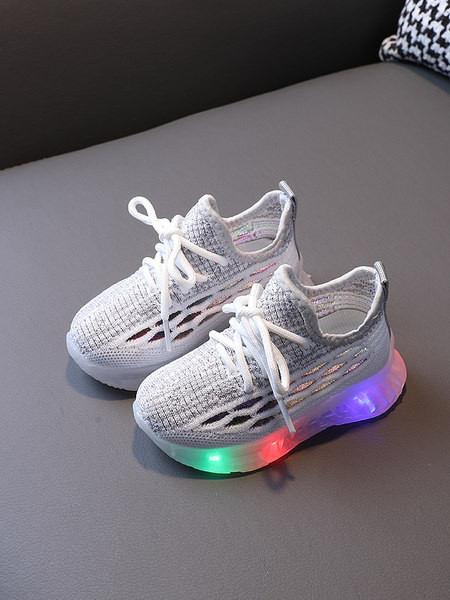 Bērnu tekstila kedas ar mirdzošu zoli - meitenēm vai zēniem