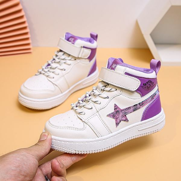 Детски кецове подходящи за момичета с връзки и лепенки 