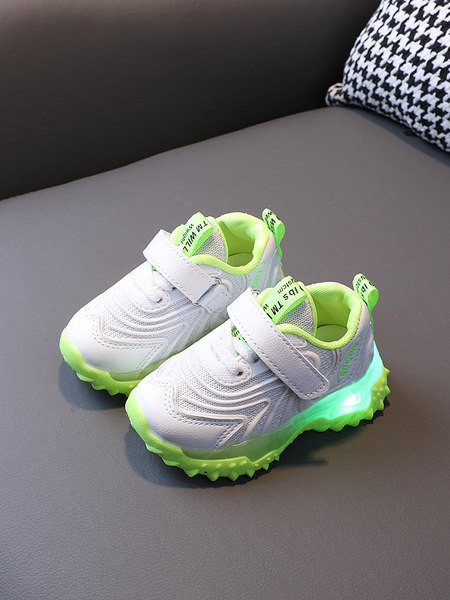 Bērnu kedas ar raupju gaismas zoli