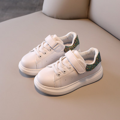 Bērnu kedas ar uzlīmēm un spīdīgu efektu