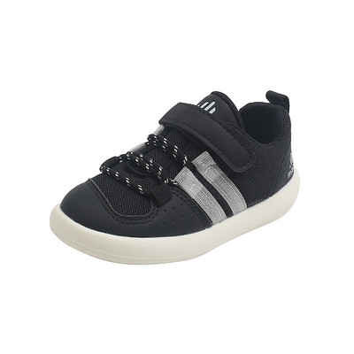 Детски кецове с лепенки и връзки в три цвята