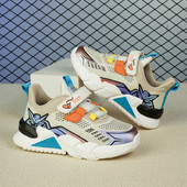 Модерни детски маратонки с цветен десен и лепенки 