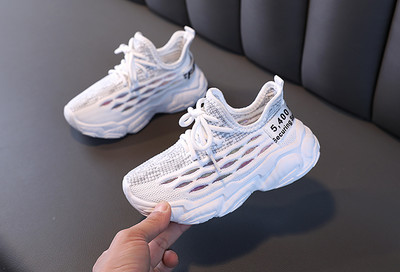 Нов модел детски маратонки с груба подметка и връзки за момичета