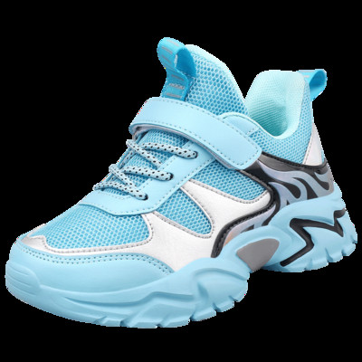 Детски маратонки с  лепенки и връзки в три цвята