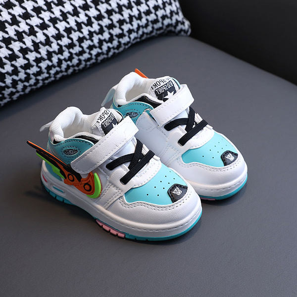 Ежедневни детски високи кецове с лепенки за момчета или момичета