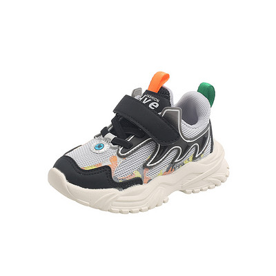 Детски маратонки в три цвята с лепенки подходящи за момчета и момичета