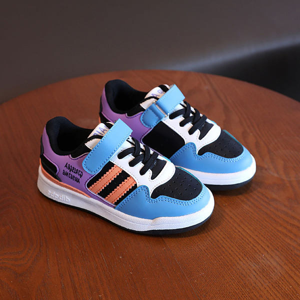 Нов модел детски кожени маратонки с равна подметка за момчета в няколко цвята