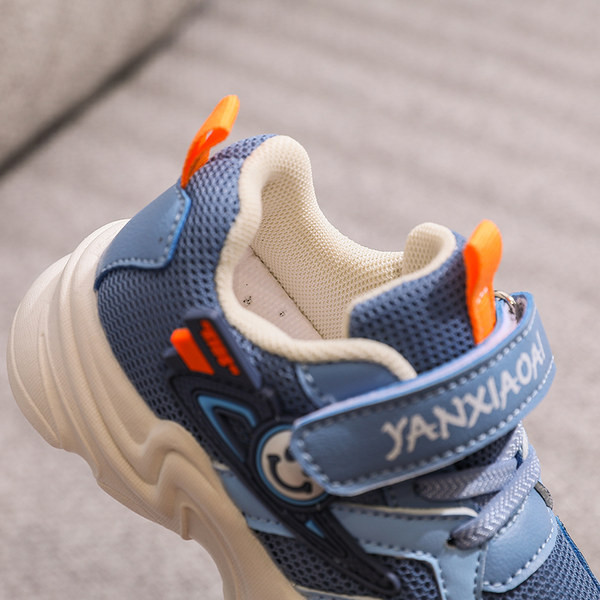 Детски маратонки с лепенки и надпис-за момчета и момичета