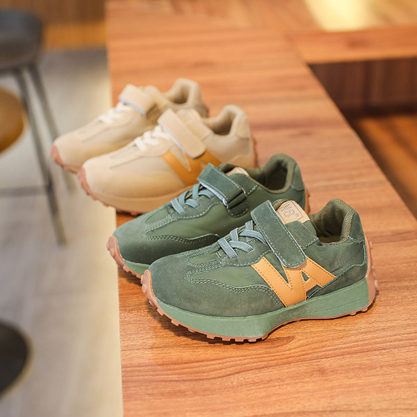 Есенни маратонки от еко велур с връзки за момчета