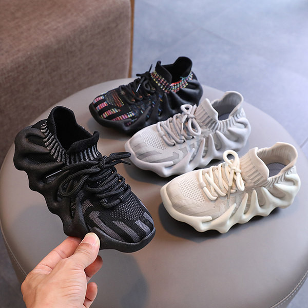 Нов модел детски дишащи маратонки с връзки за момчета