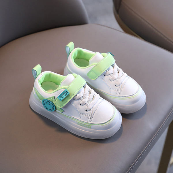 Модерни детски кецове от изкуствена кожа за момичета